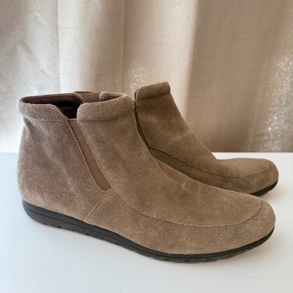 Munro American Women Taupe Suede Side Zip Ankle Boots Size 9.5 W